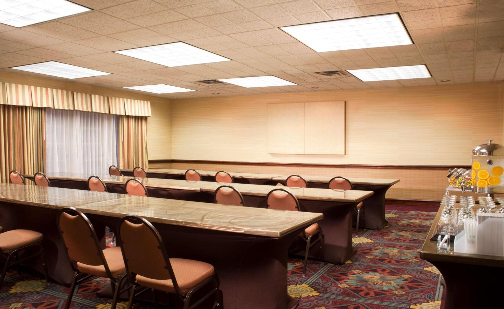 Embassy Suites By Hilton Flagstaff Exterior foto