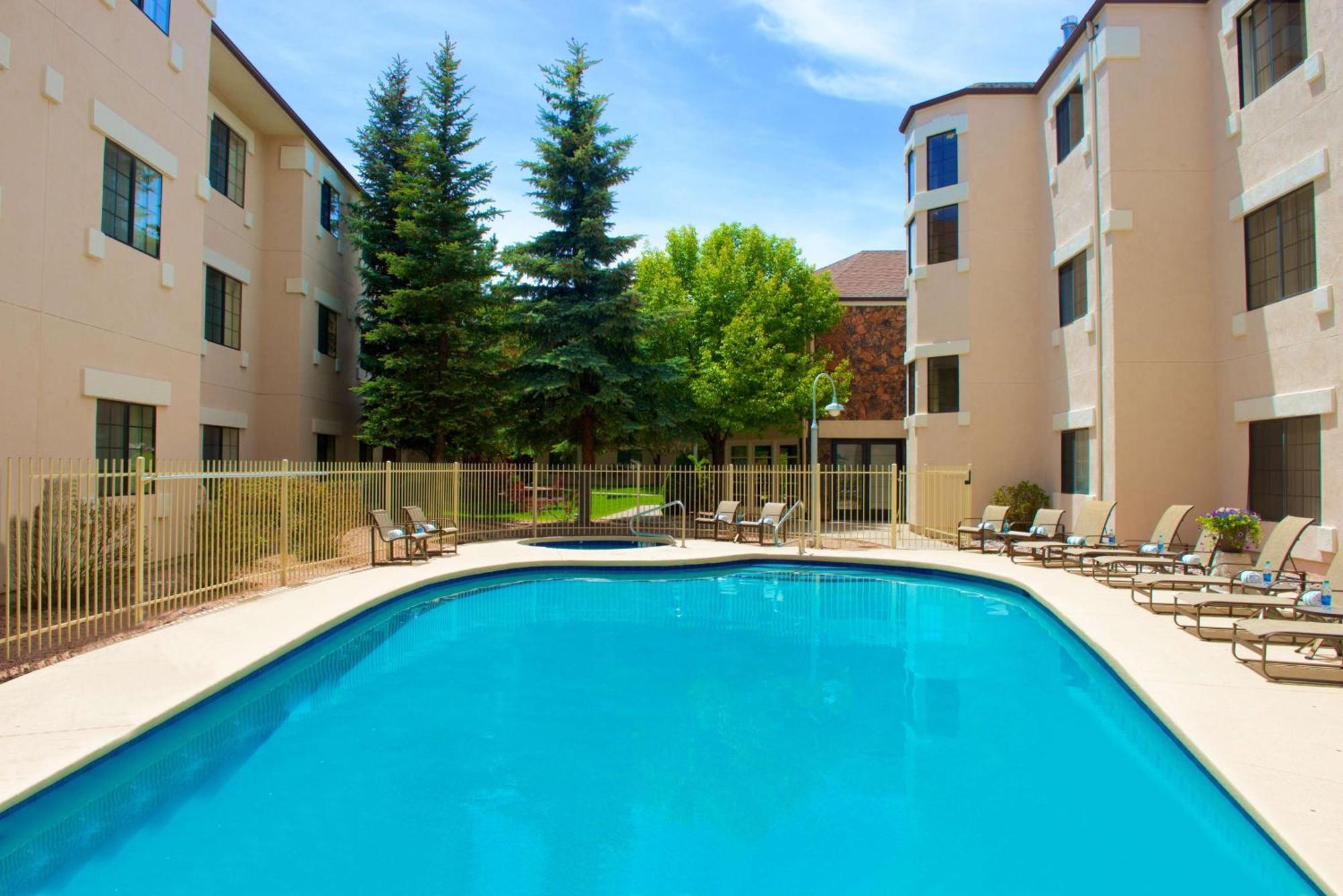 Embassy Suites By Hilton Flagstaff Exterior foto